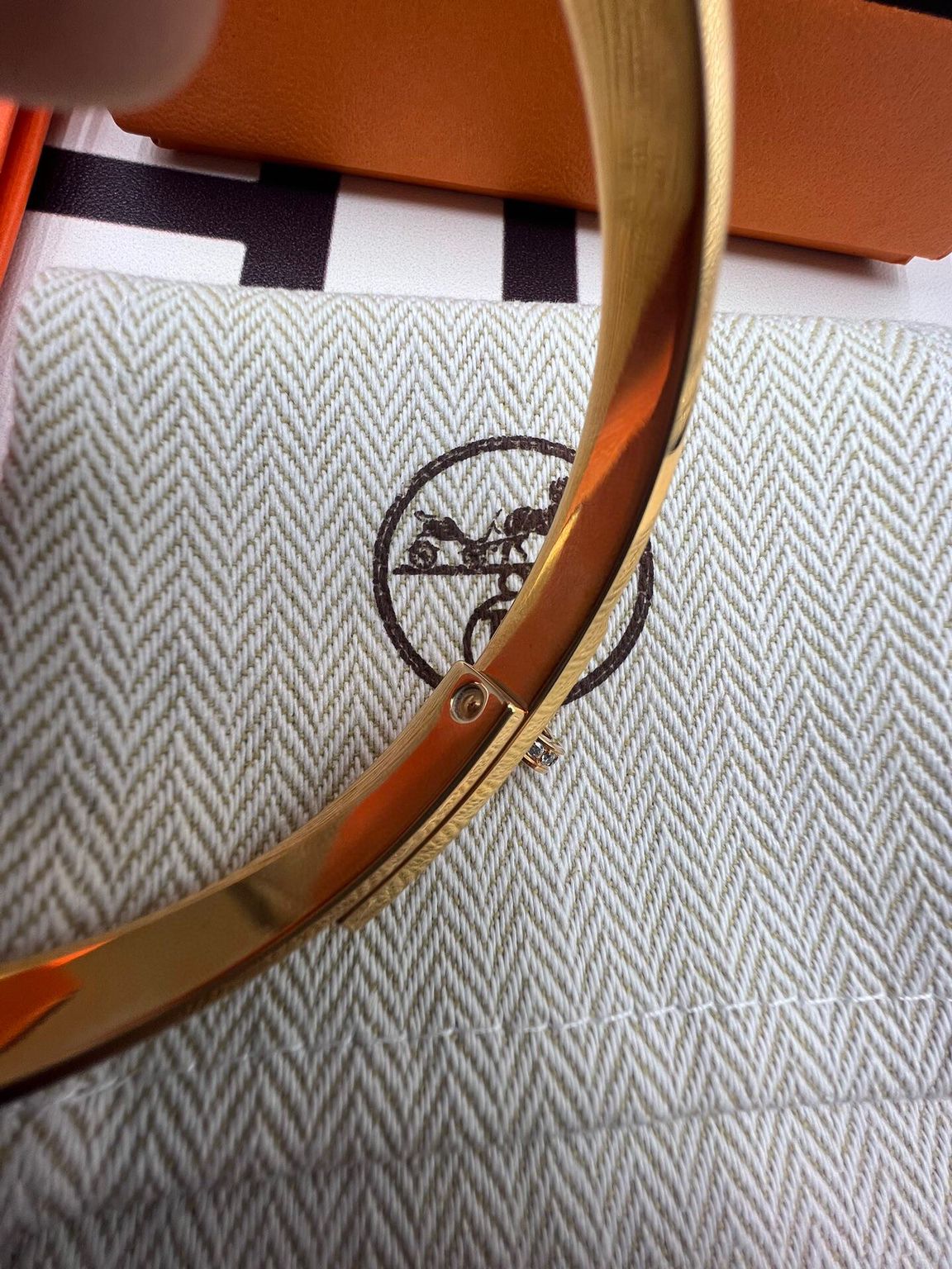 Hermes Small Kelly Bracelet with Full Diamonds - Image 11