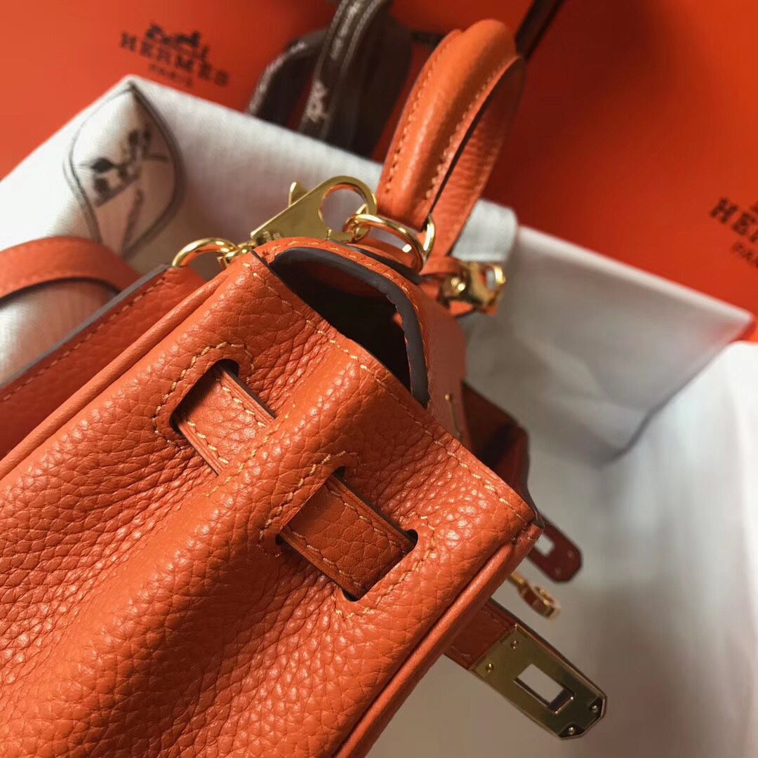 Hermes Kelly 20cm Bag In Orange Clemence Leather GHW - Image 5