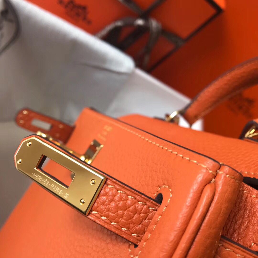 Hermes Kelly 20cm Bag In Orange Clemence Leather GHW - Image 8