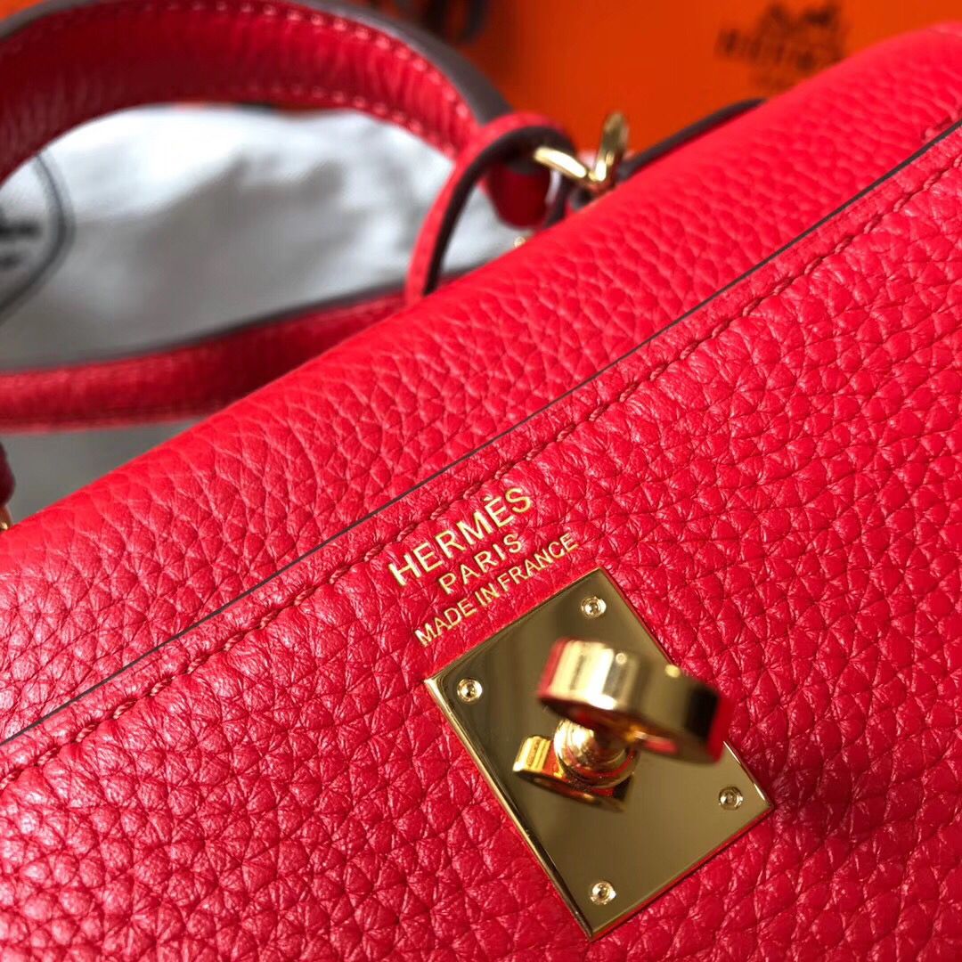 Hermes Kelly 20cm Bag In Red Clemence Leather GHW - Image 5