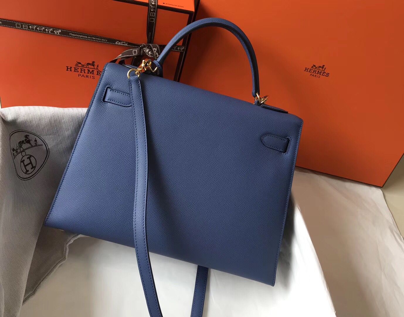 Hermes Kelly 32cm Bag In Blue Agate Epsom Leather GHW - Image 3