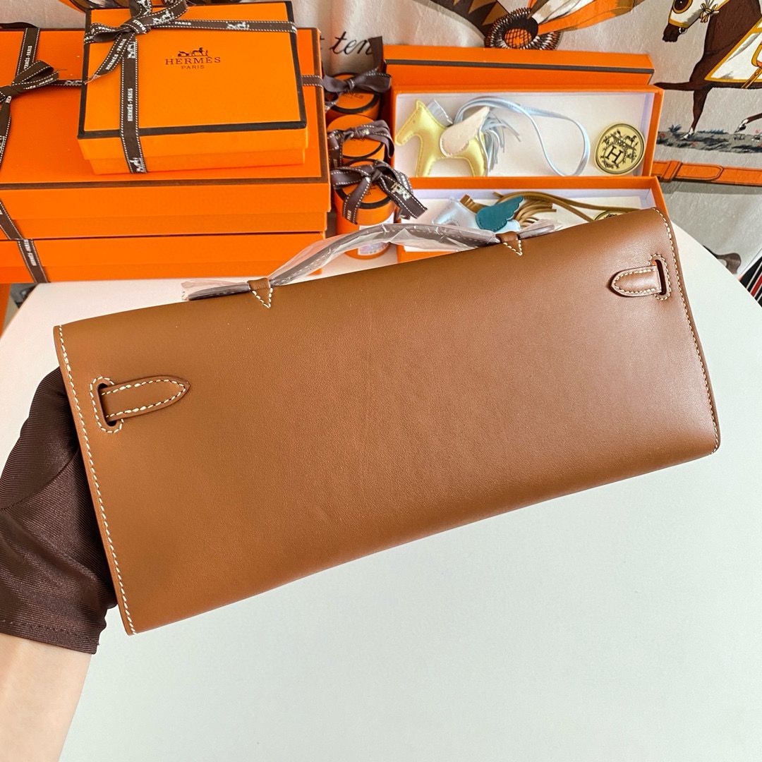 Hermes Kelly Cut Handmade Bag in Gold Swift Calfskin - Image 3