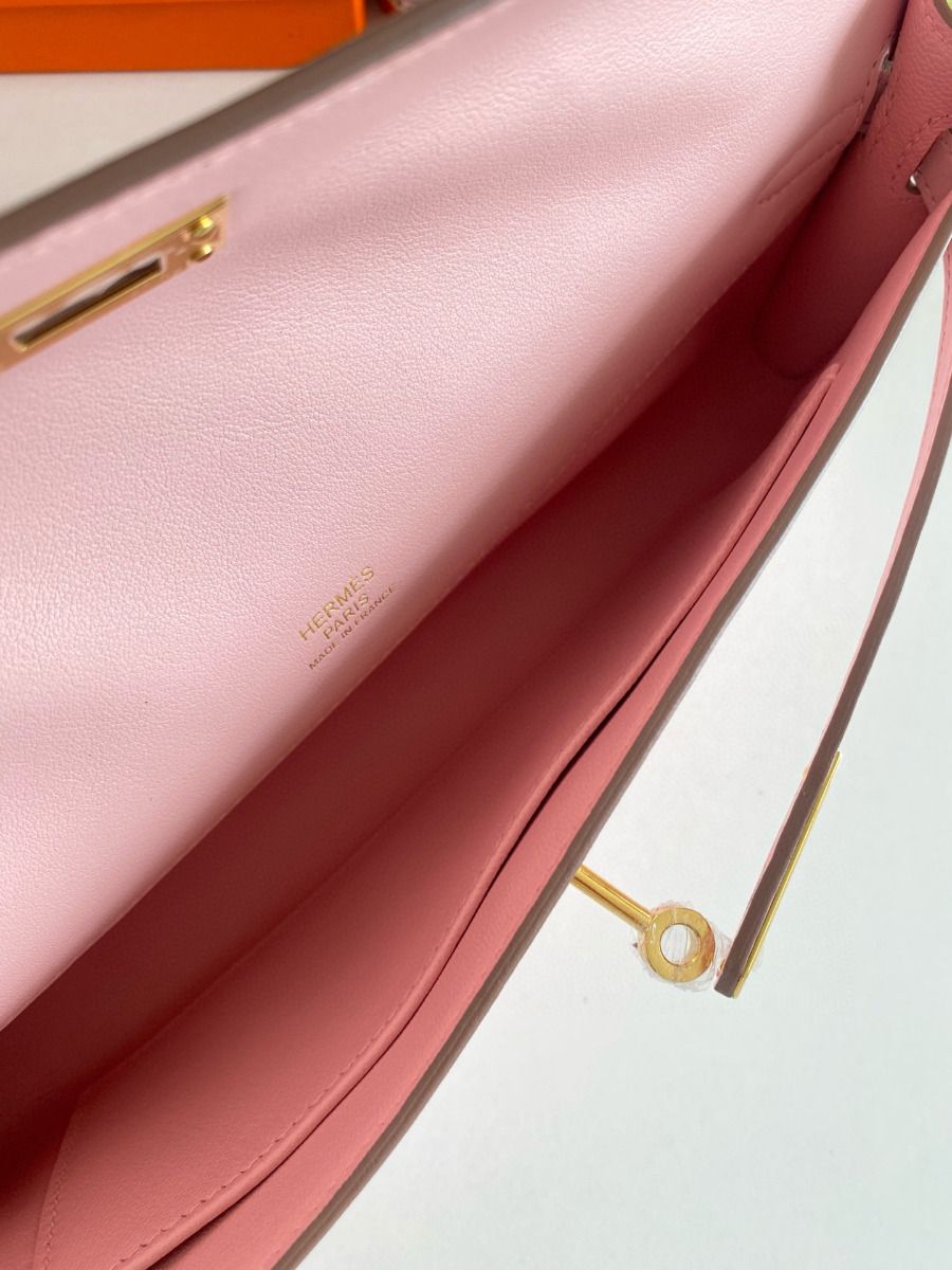 Hermes Kelly Cut Handmade Bag in Rose Sakura Swift Leather - Image 6