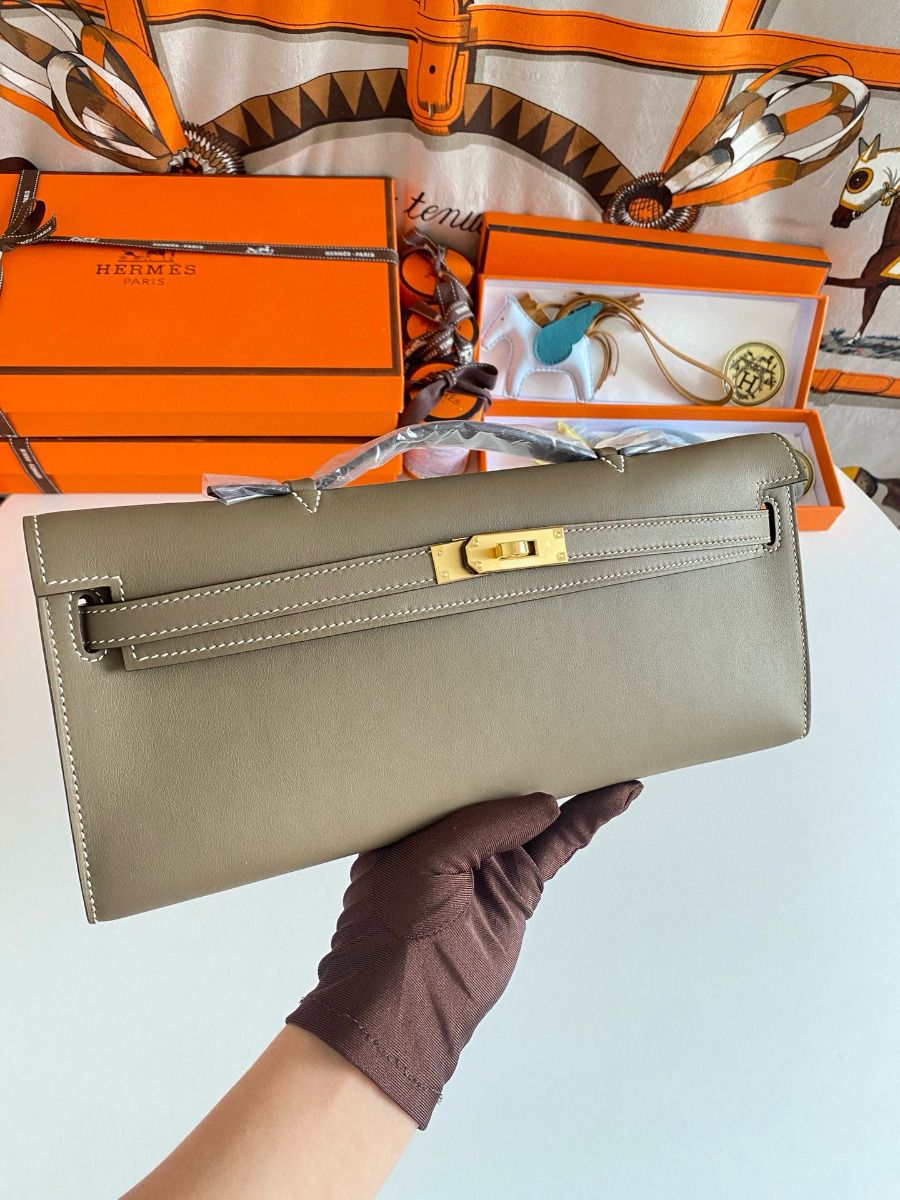 Hermes Kelly Cut Handmade Bag in Taupe Swift Leather - Image 6