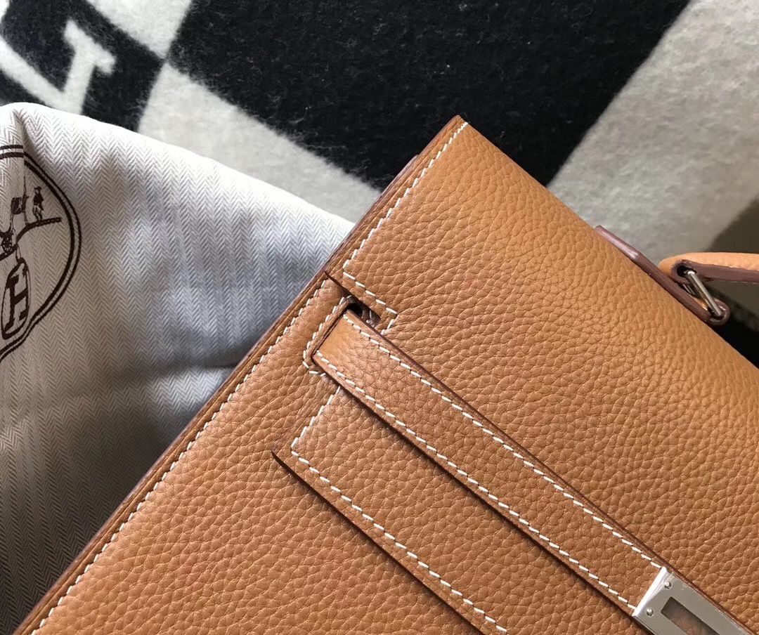 Hermes Kelly Depeche 34 Briefcase In Brown Calfskin - Image 5