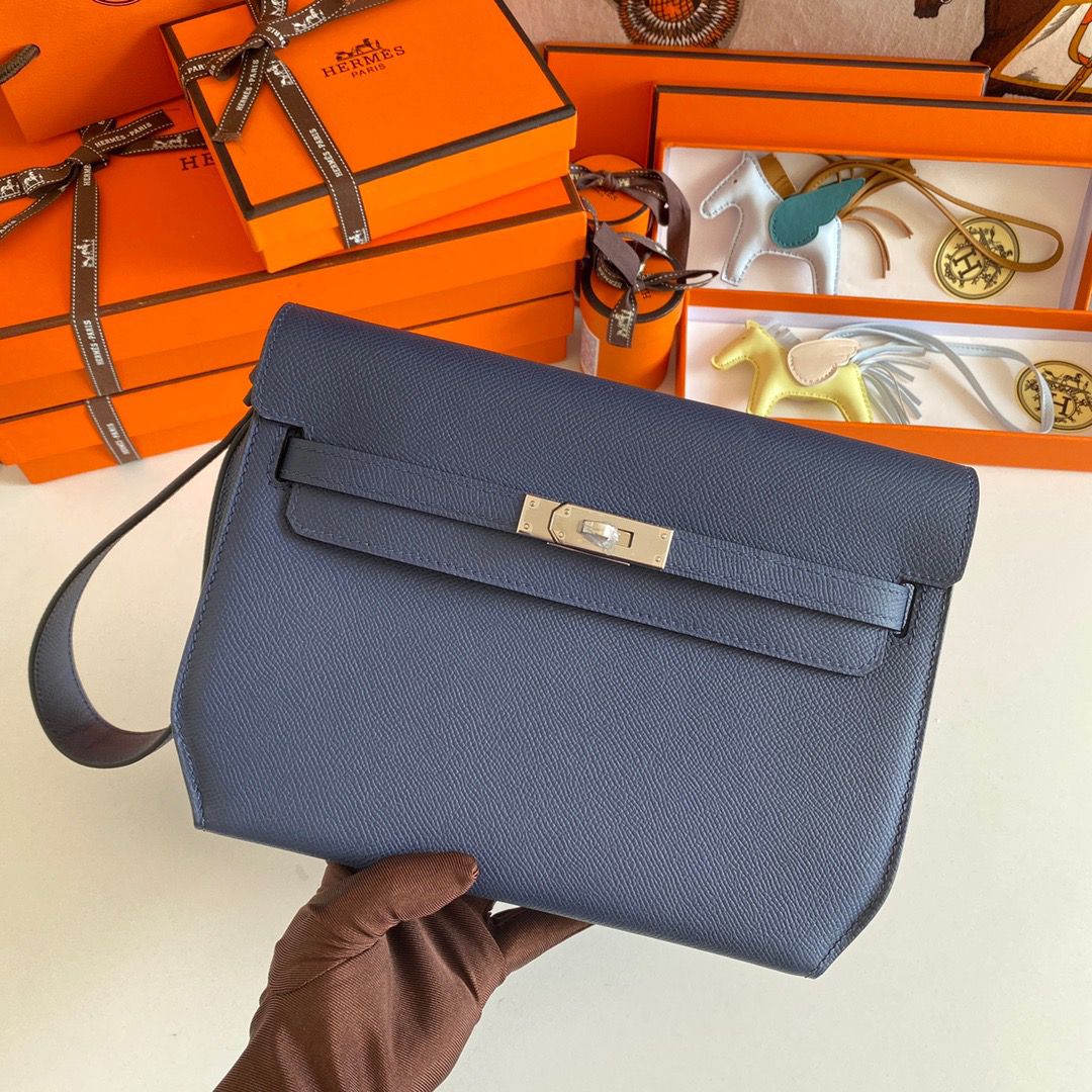 Hermes Kelly Depeches 25 Pouch in Blue Saphir Epsom Calfskin - Image 9