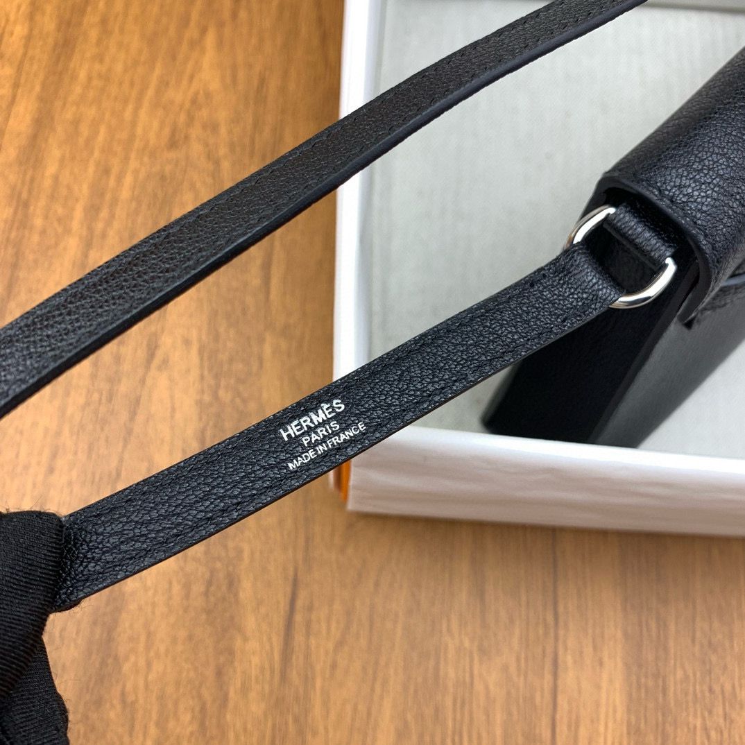 Hermes Kelly Elan Handmade Bag In Black Chevre Mysore Leather - Image 9