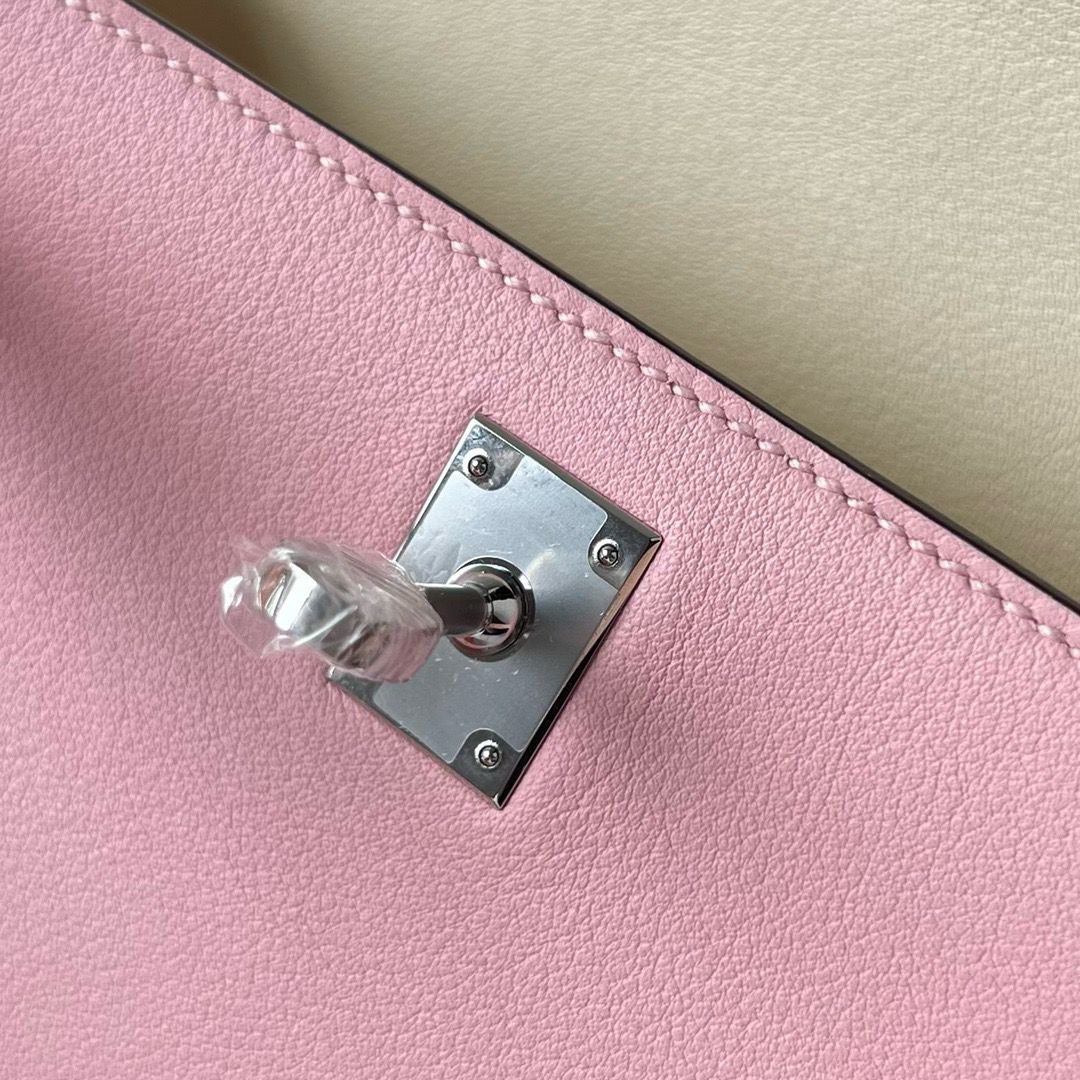 Hermes HSS Kelly Pochette Bicolor Bag in Pink and Craie Swift Calfskin - Image 8