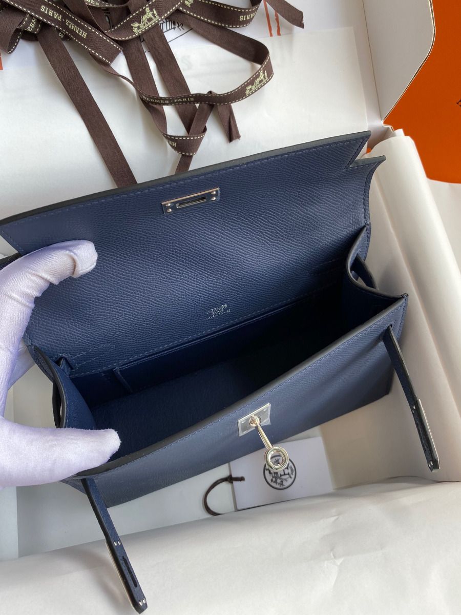 Hermes Kelly Pochette Handmade Bag In Blue Saphir Epsom Calfskin - Image 9