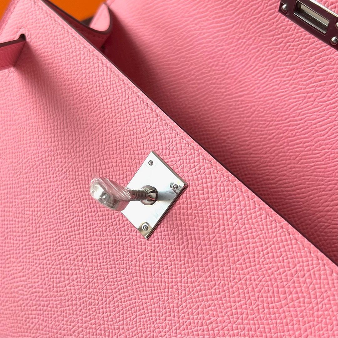 Hermes Kelly Pochette Handmade Bag In Rose Confetti Epsom Calfskin - Image 9