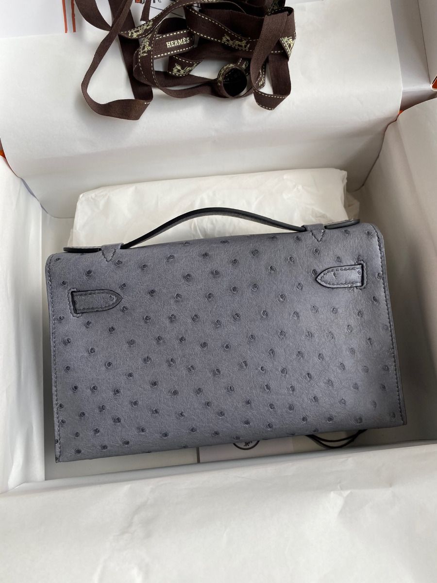 Hermes Kelly Pochette Handmade Bag In Gris Agate Ostrich Leather - Image 3