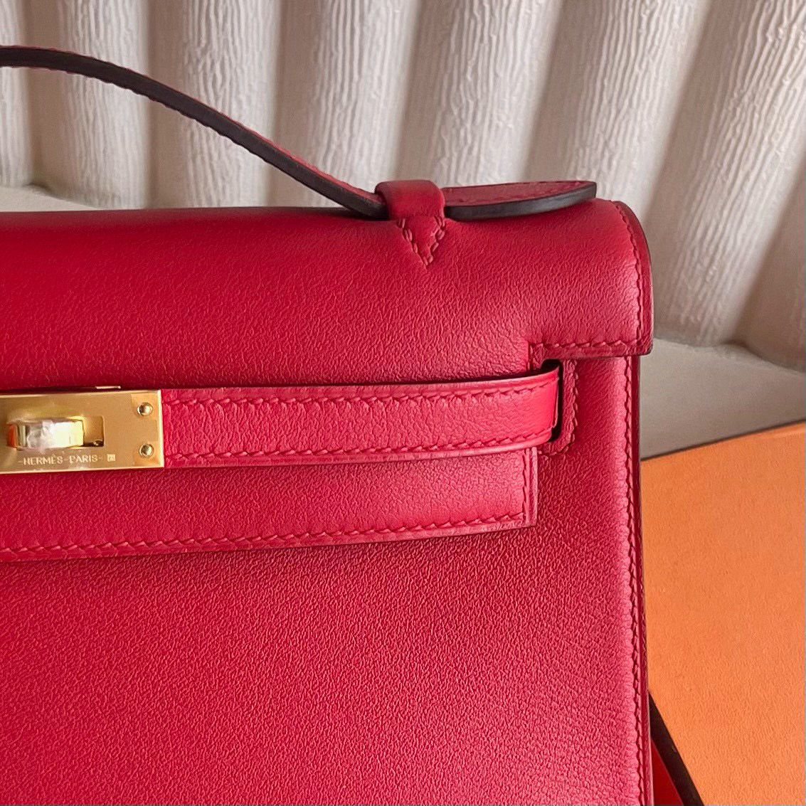 Hermes Kelly Pochette Handmade Bag in Red Swift Calfskin - Image 3