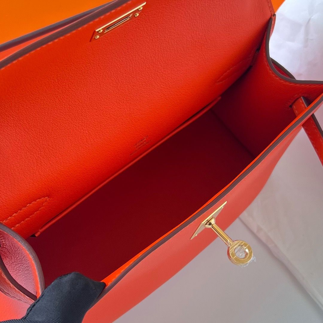 Hermes Kelly Pochette Handmade Bag In Rouge Piment Swift Calfskin - Image 8