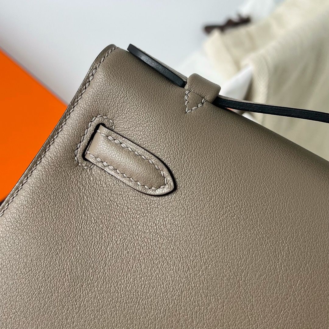 Hermes Kelly Pochette Handmade Bag In Taupe Swift Calfskin - Image 7