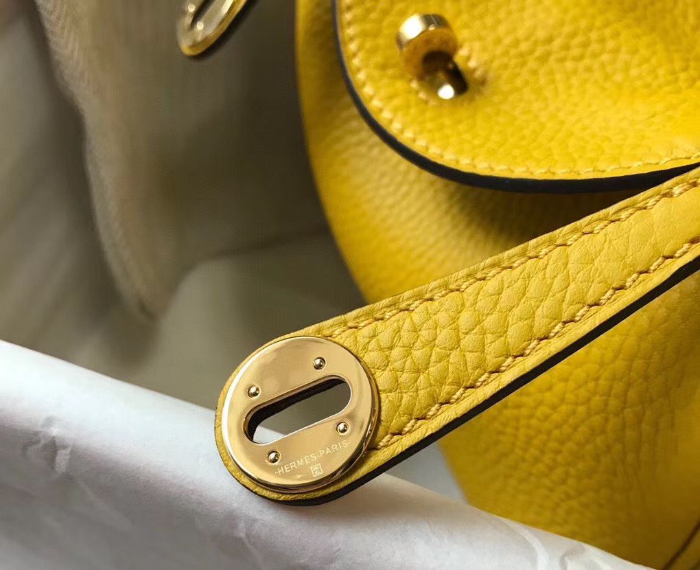 Hermes Lindy Mini Bag In Yellow Clemence Leather GHW - Image 6