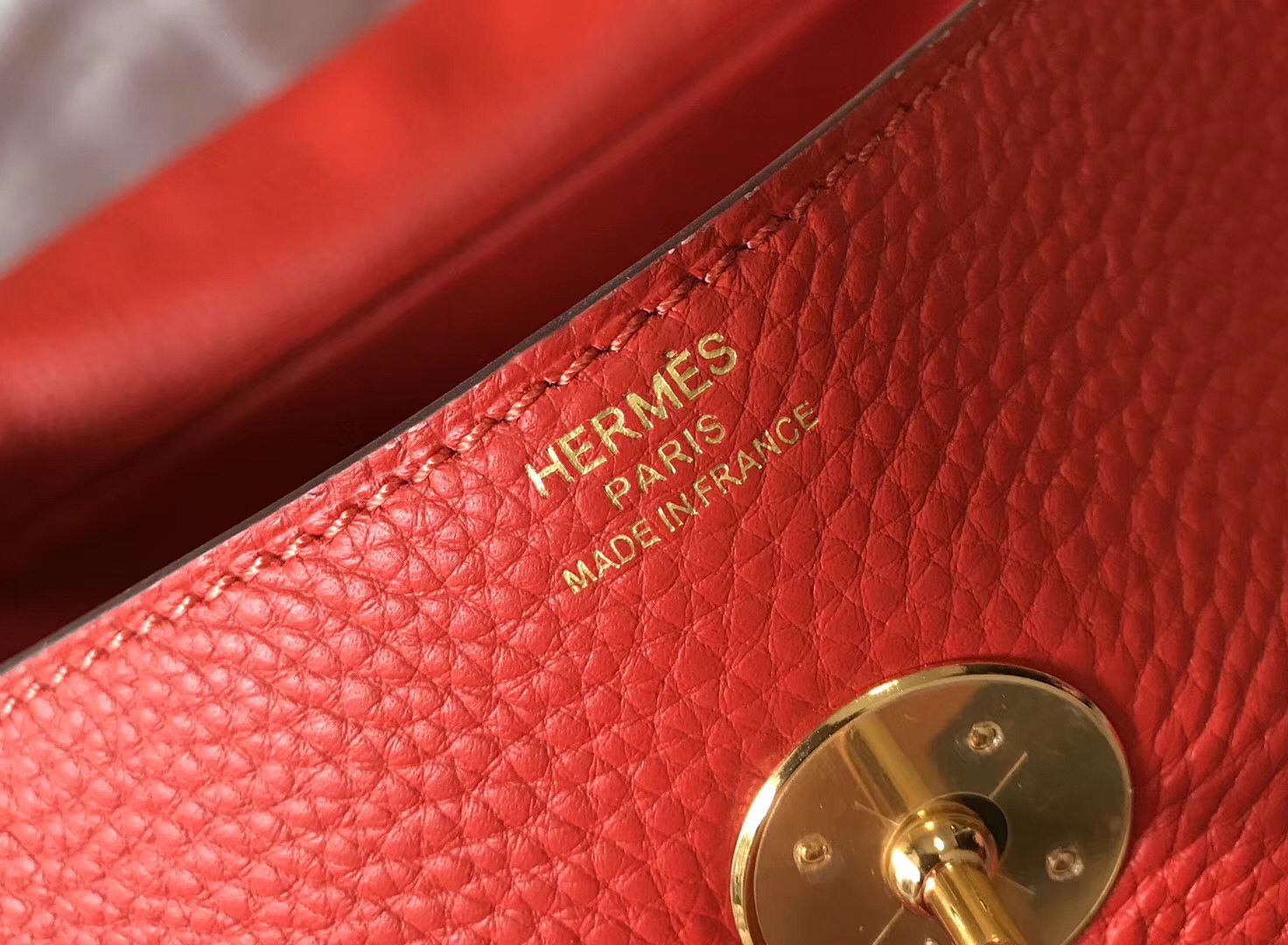 Hermes Lindy 30cm Bag In Red Clemence Leather GHW - Image 7