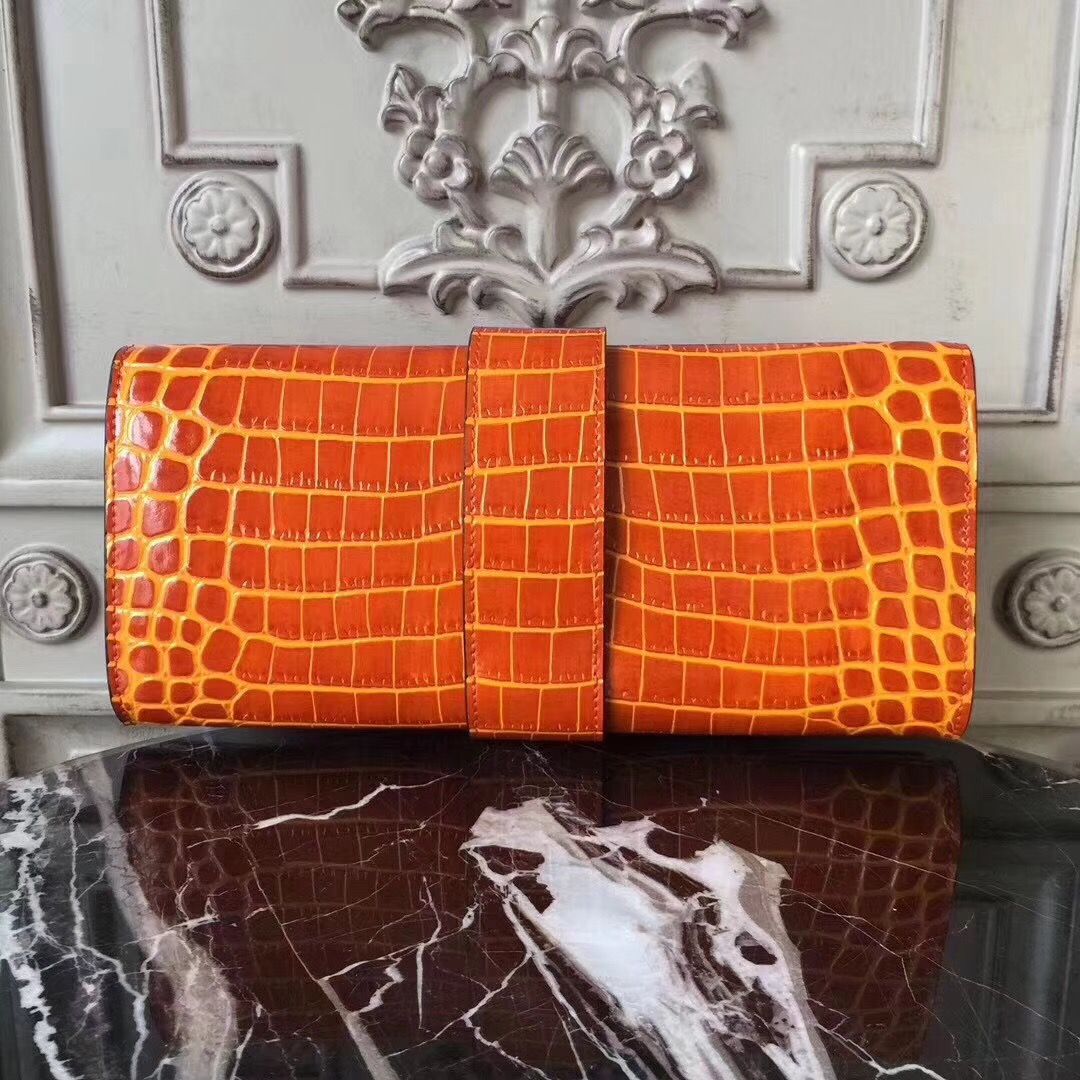 Hermes Medor Clutch Bag In Orange Crocodile Leather - Image 3