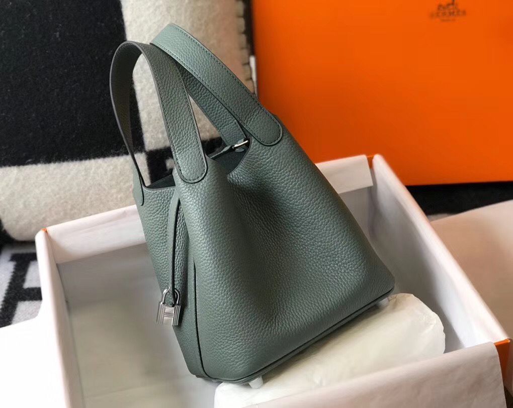 Hermes Picotin Lock 18 Bag In Vert Amande Clemence Leather - Image 3