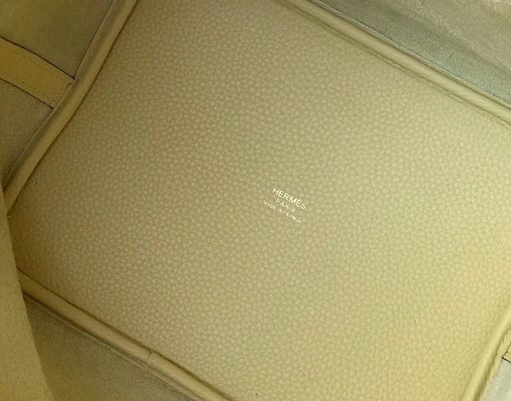 Hermes Picotin Lock 22 Bag In Jaune Poussin Clemence Leather - Image 10
