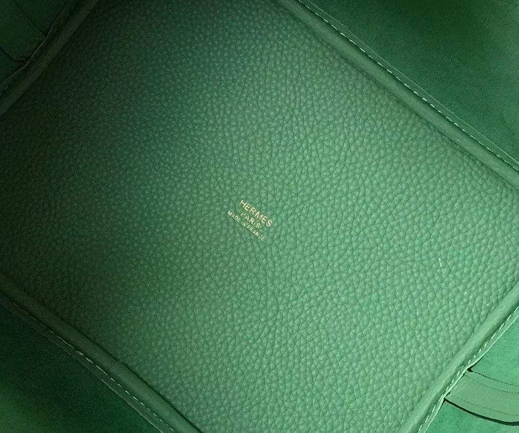 Hermes Picotin Lock 22 Bag In Vert Criquet Clemence Leather - Image 9