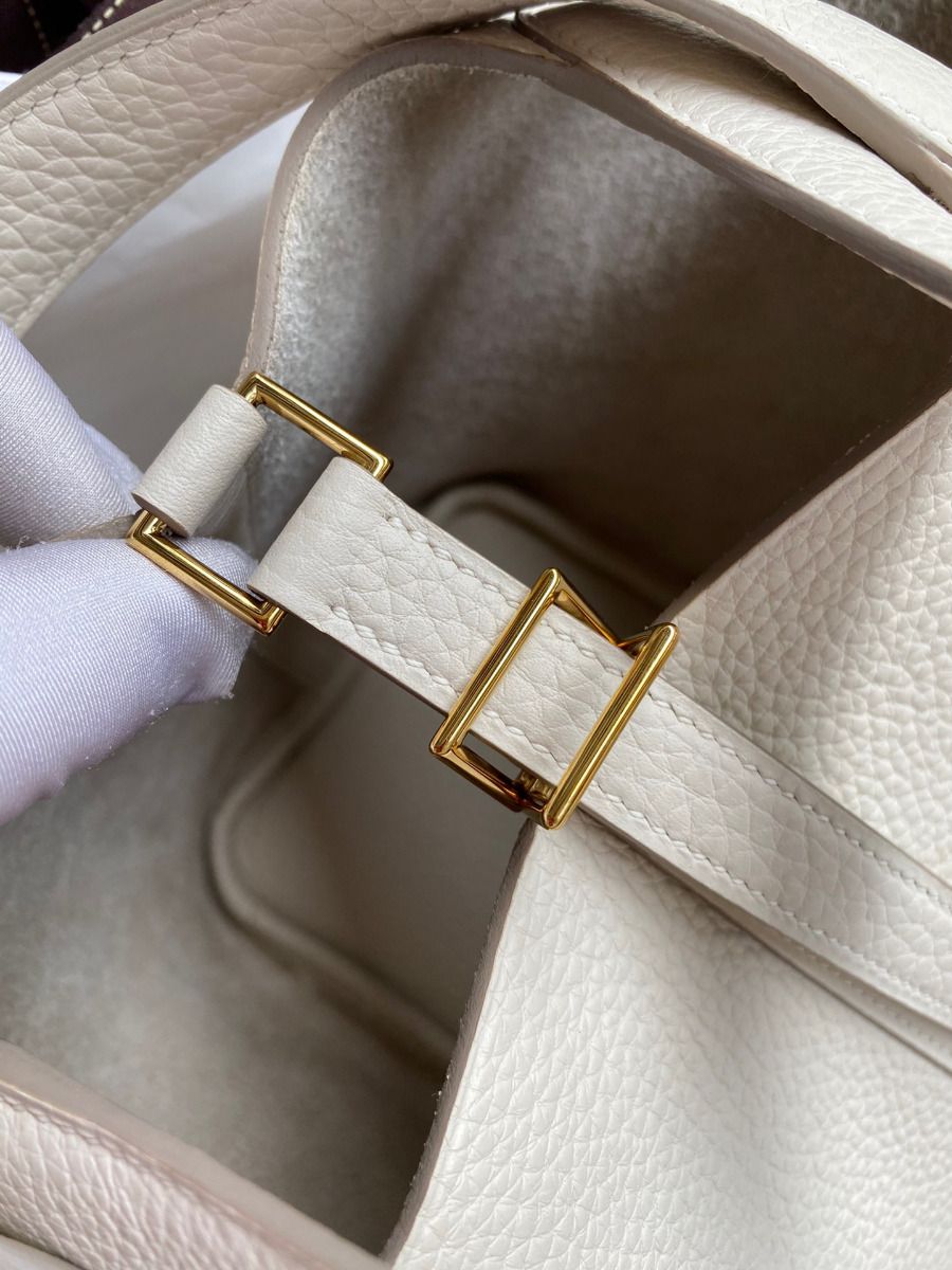 Hermes Picotin Lock 18 Handmade Bag in Craie Clemence Leather - Image 5