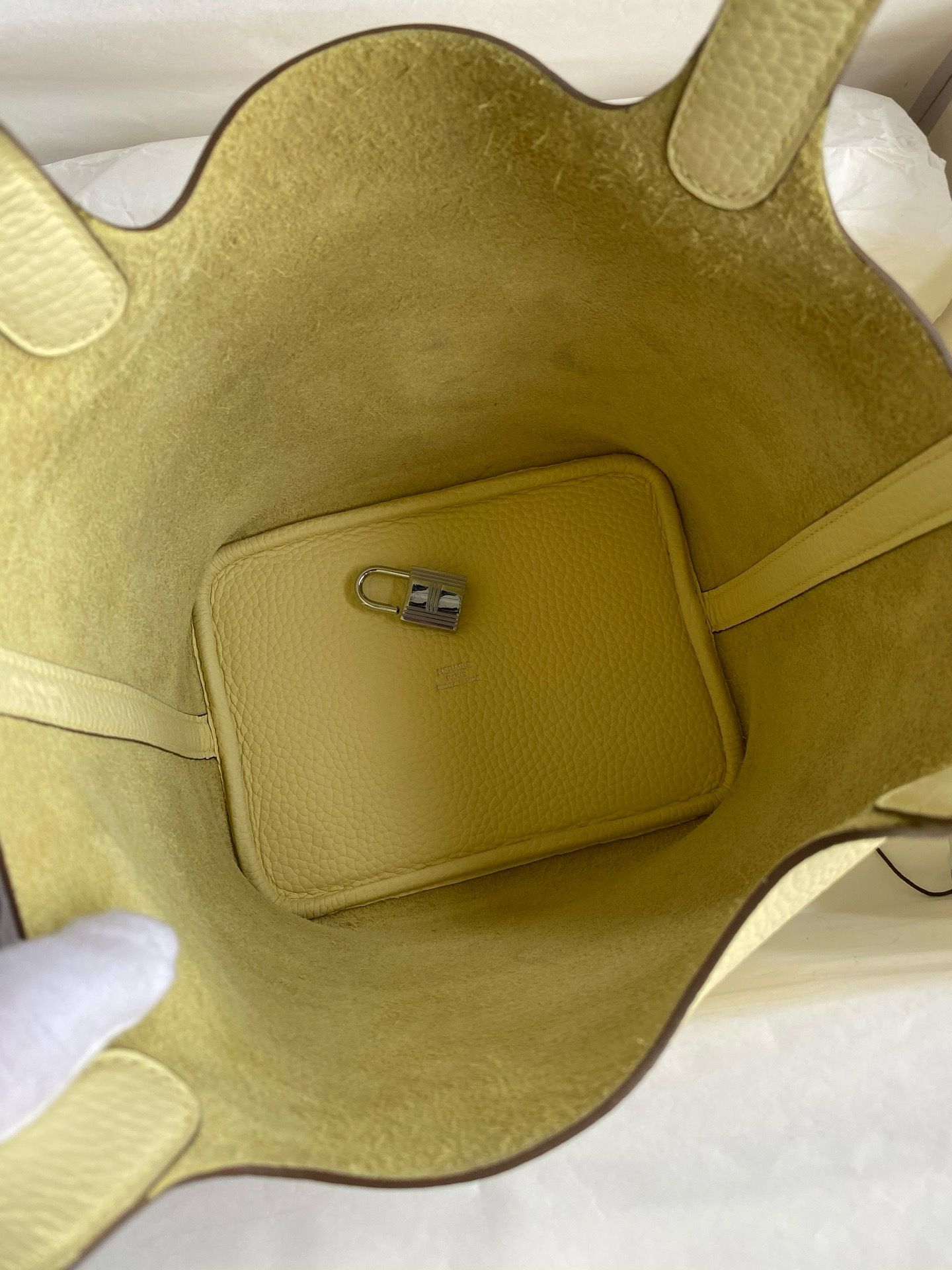 Hermes Picotin Lock 18 Handmade Bag in Jaune Milton Clemence Leather - Image 7