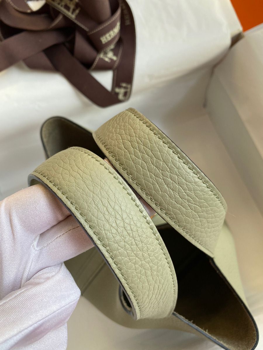 Hermes Picotin Lock 18 Handmade Bag in Sauge Clemence Leather - Image 6