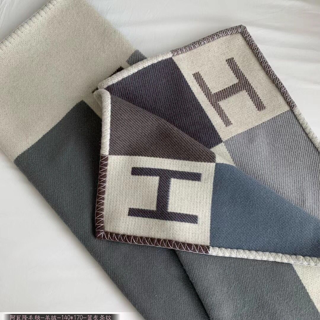 Hermes Ecru Gris Avalon Vibration Throw Blanket - Image 6