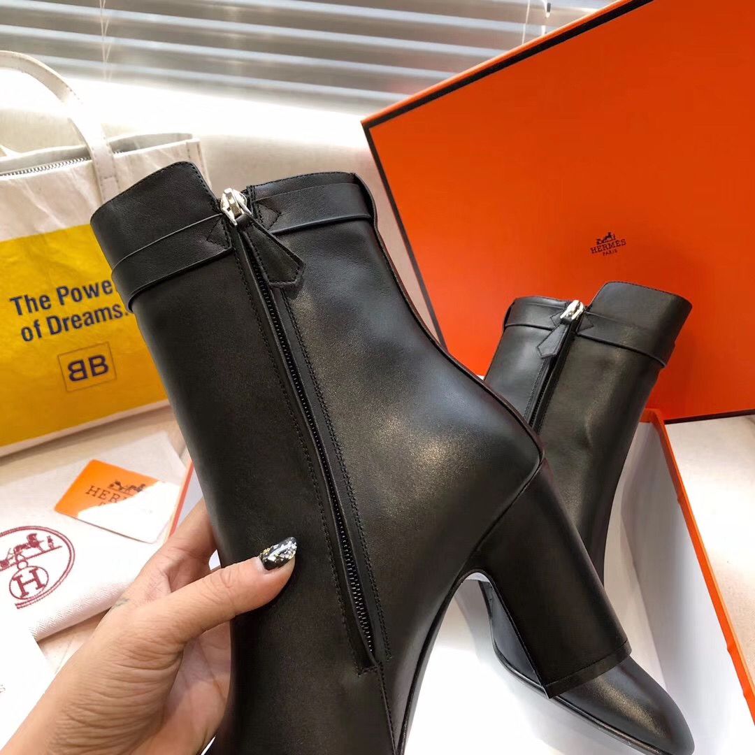 Hermes Noir Joueuse Ankle Boots - Image 8