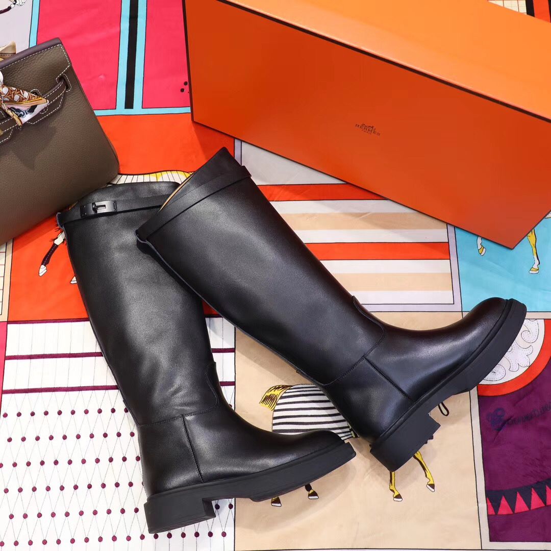 Hermes Variation Boots In Black Calfskin - Image 3