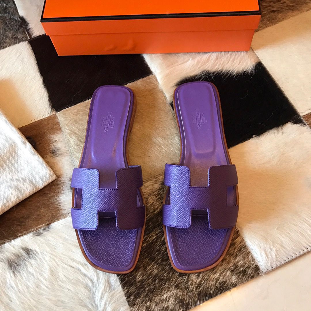 Hermes Oran Slide Sandals In Crocus Epsom Calfskin - Image 3