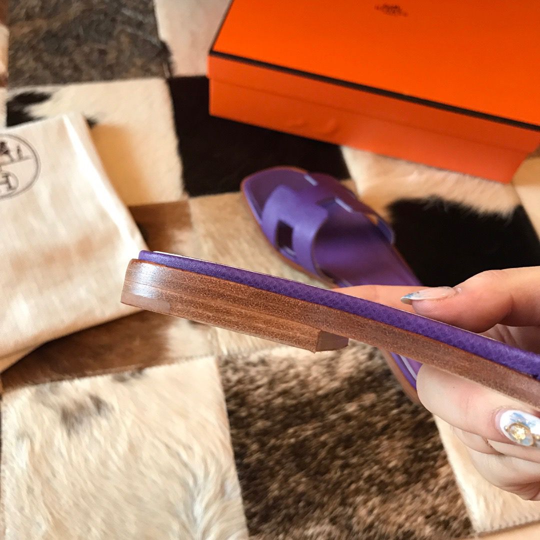 Hermes Oran Slide Sandals In Crocus Epsom Calfskin - Image 5