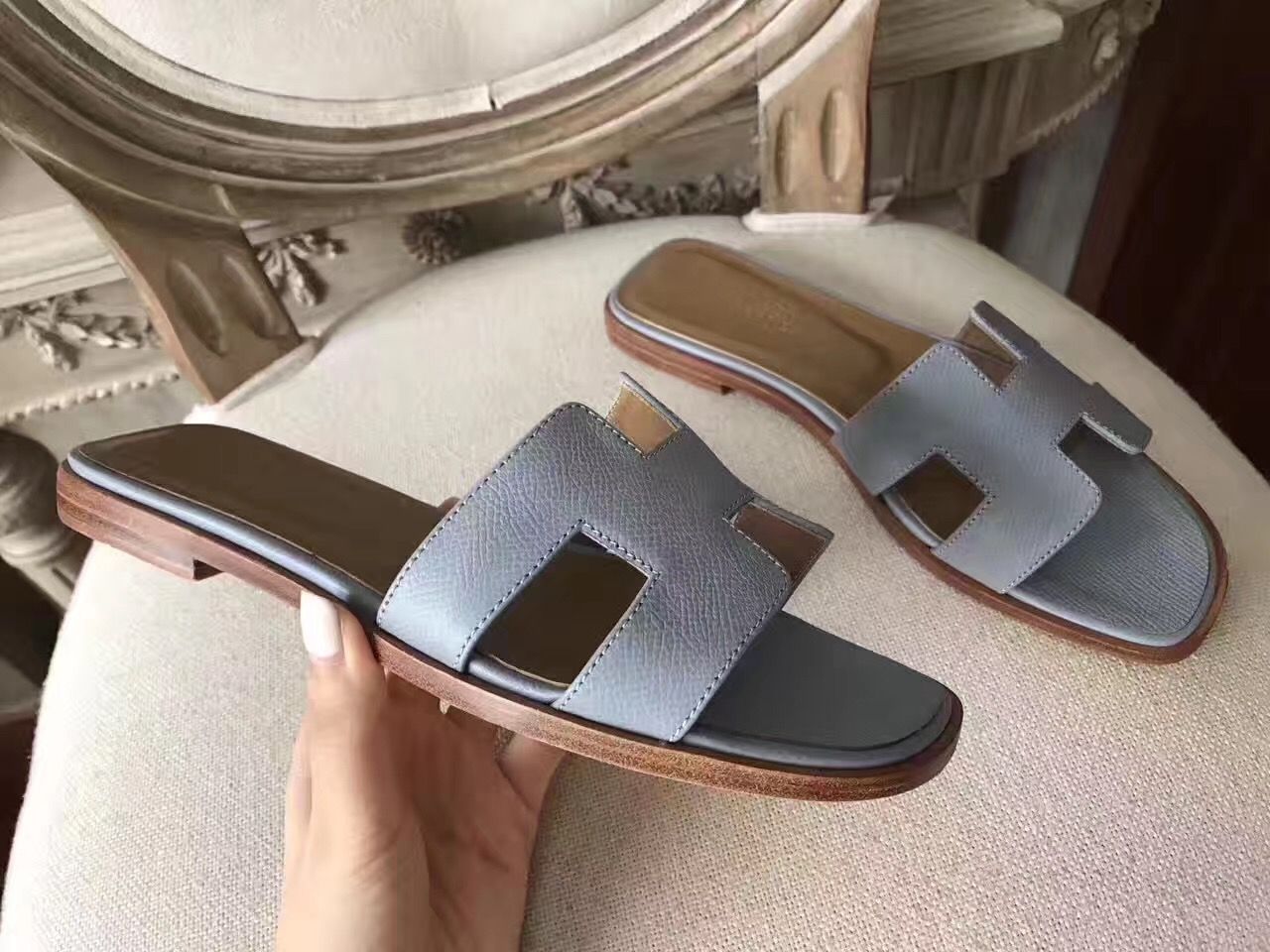 Hermes Oran Sandals In Blue Lin Epsom Leather - Image 7