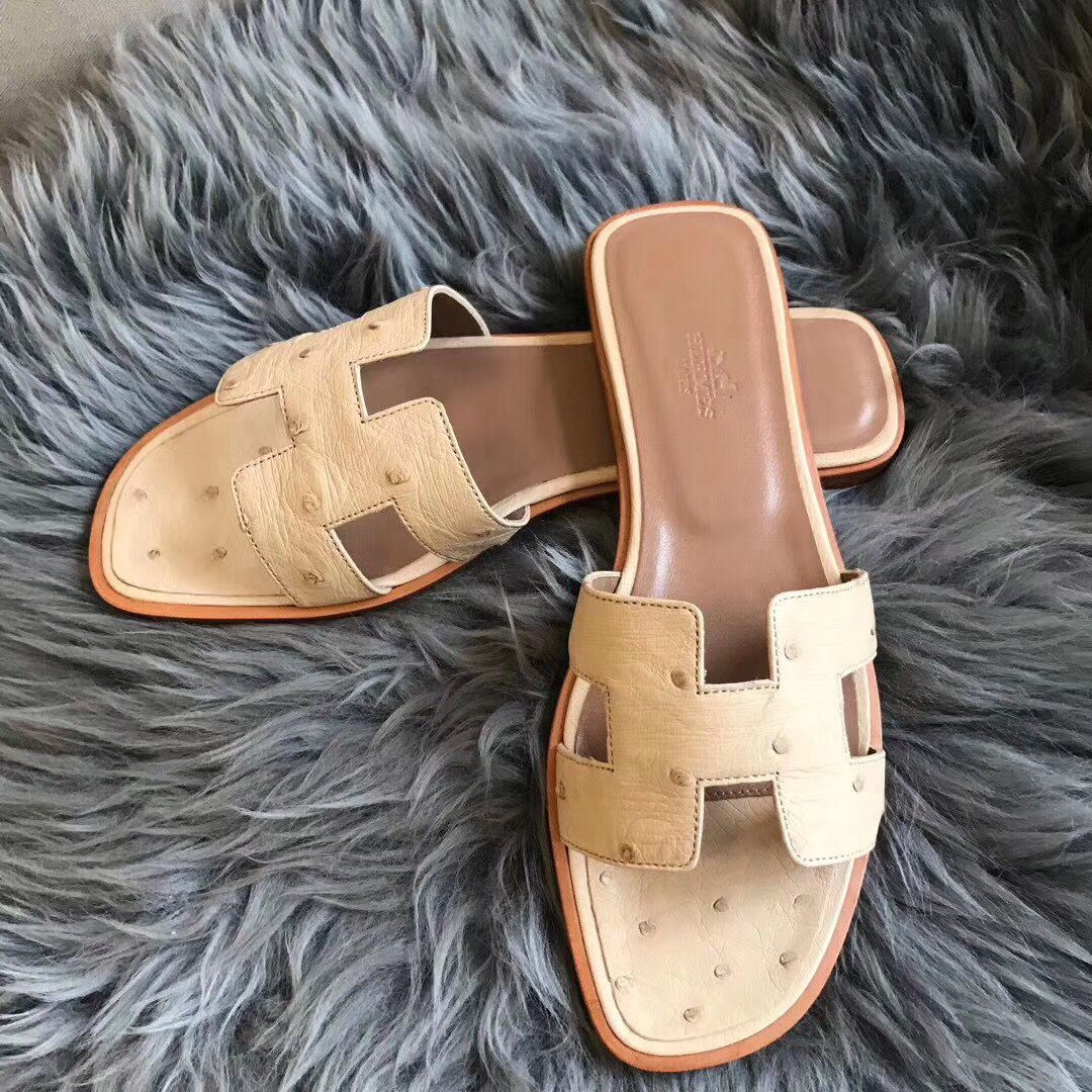Hermes Oran Sandals In Beige Ostrich Leather - Image 4