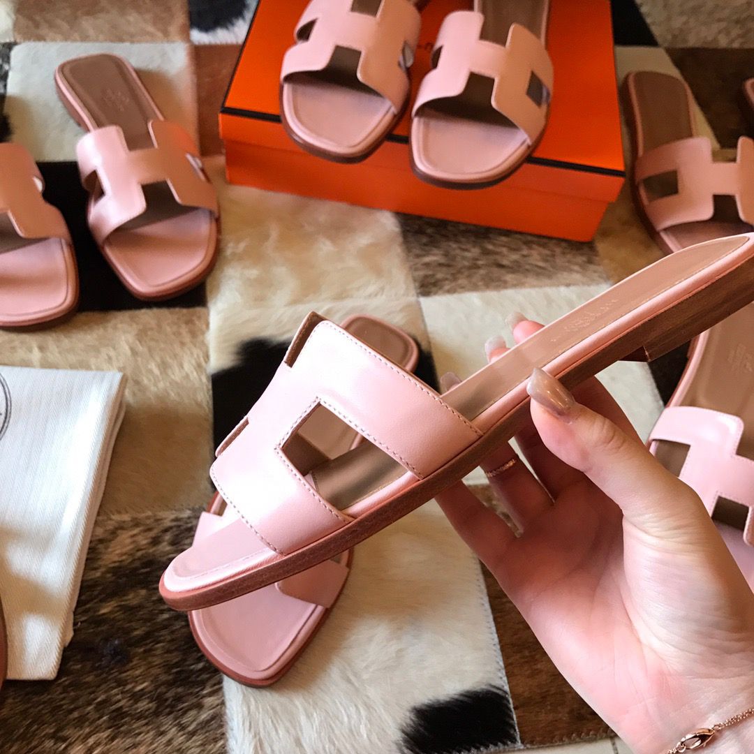 Hermes Oran Slide Sandals In Pink Swift Calfskin - Image 6