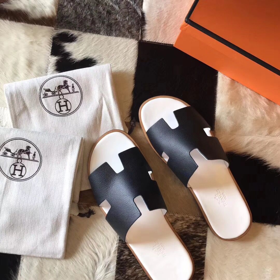 Hermes Izmir Sandals In Black Epsom Leather - Image 7