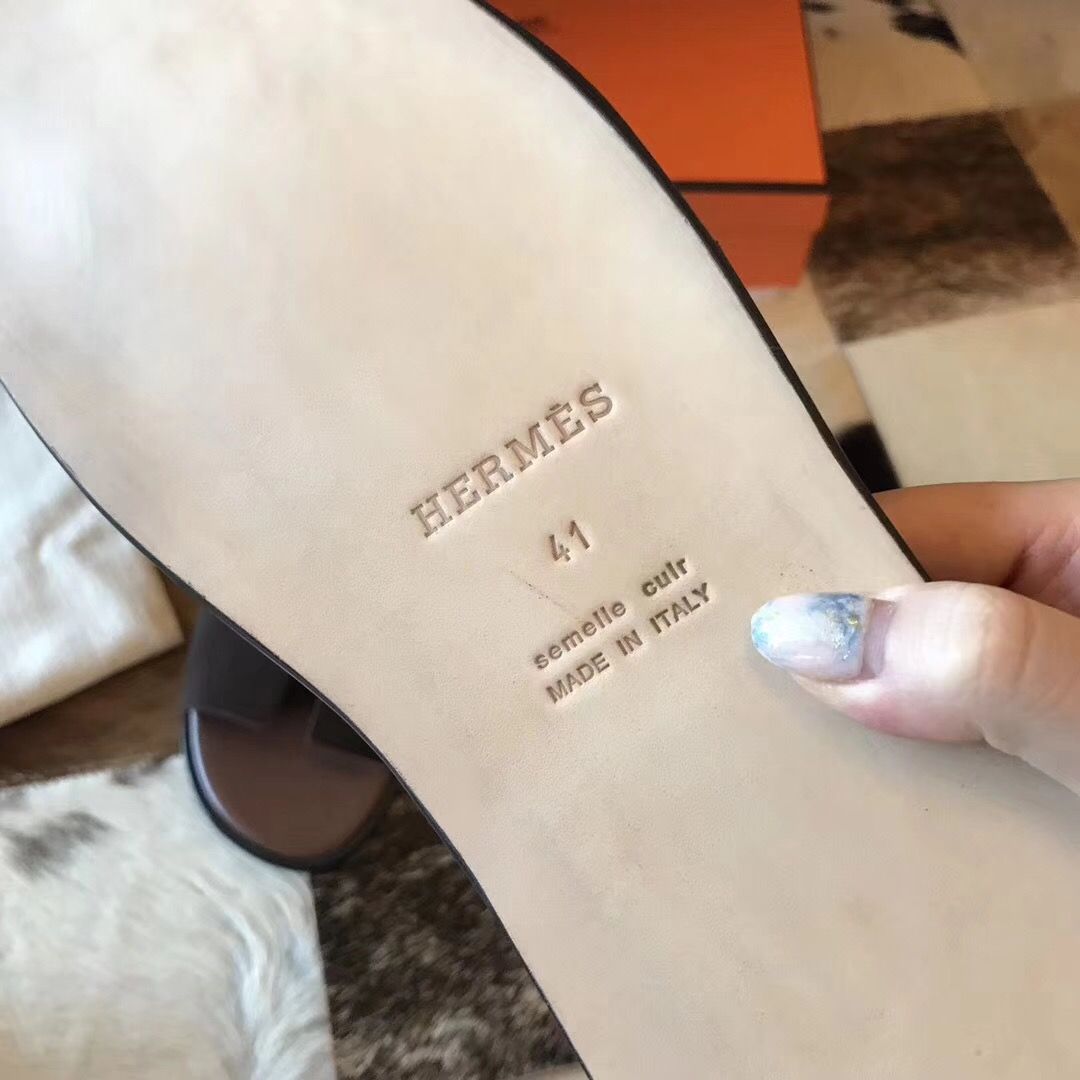 Hermes Izmir Sandals In Chocolate Suede Leather - Image 5