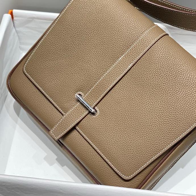 Hermes Steve Light Junior Messenger Bag in Taupe Clemence Leather - Image 6