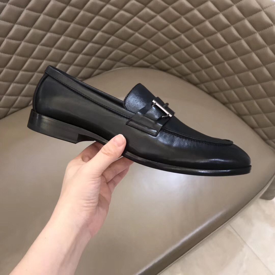 Hermes Men's Sydney Loafers In Black Calfskin - Image 6