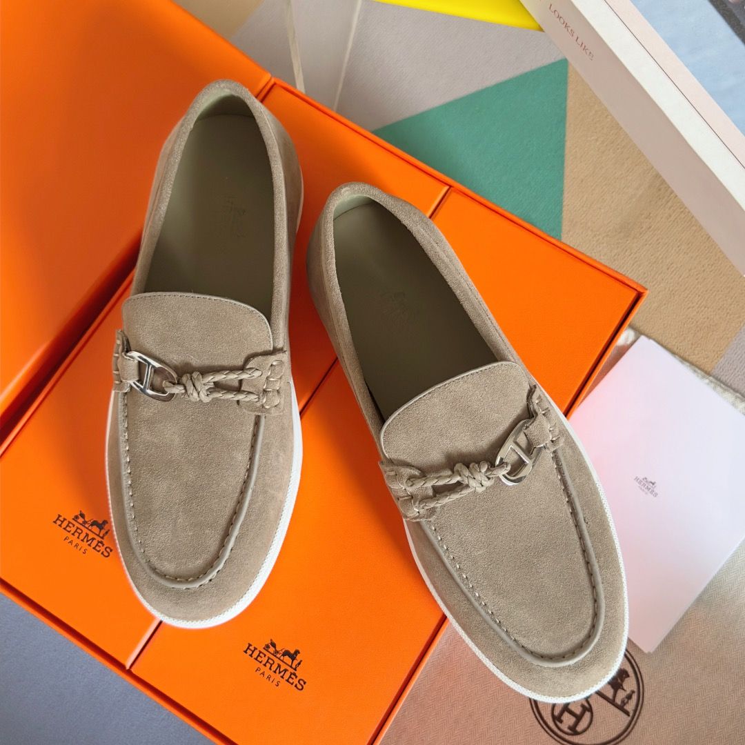 Hermes Men's Ignacio Loafers in Galet Suede Calfskin - Image 3