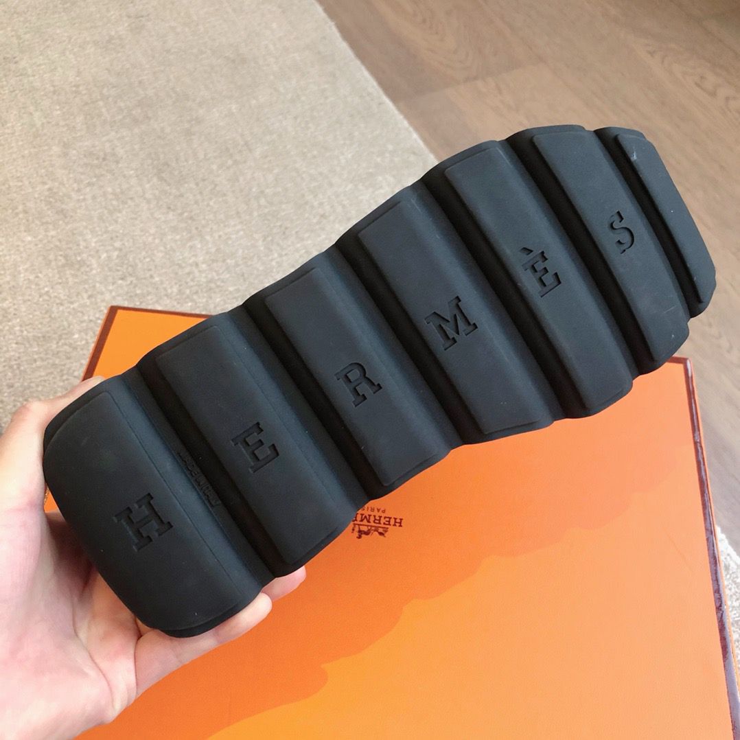 Hermes Men's Impulse Sneakers in Black Fabric and Leather - Image 10