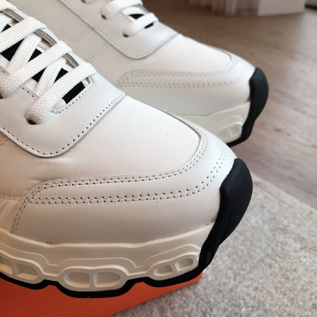 Hermes Men's Impulse Sneakers in White Fabric and Leather - Image 7