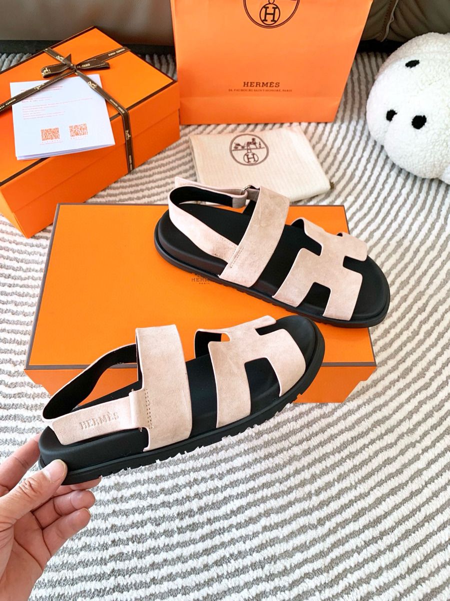 Hermes Men's Genius Sandals In Beige Suede Calfskin - Image 7