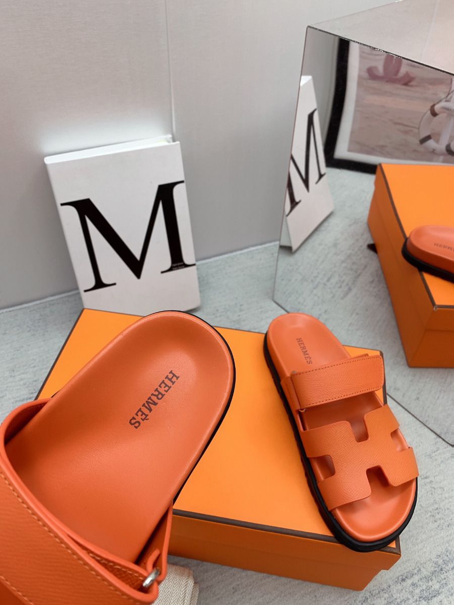 Hermes Men's Chypre Sandals in Orange Epsom Calfskin - Image 9