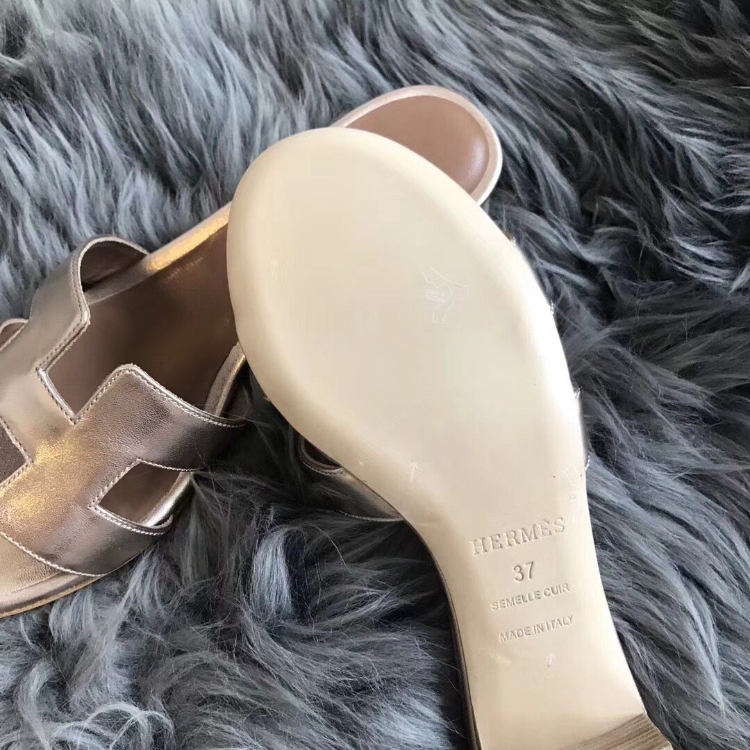 Hermes Oasis Sandals In Champagne Swift Leather - Image 5