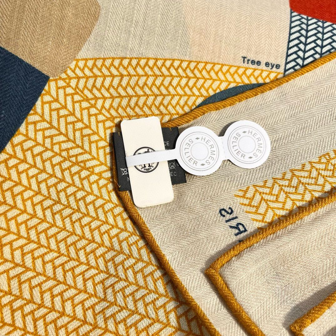 Hermes Blue Mon Premier Galop Shawl 140 - Image 5