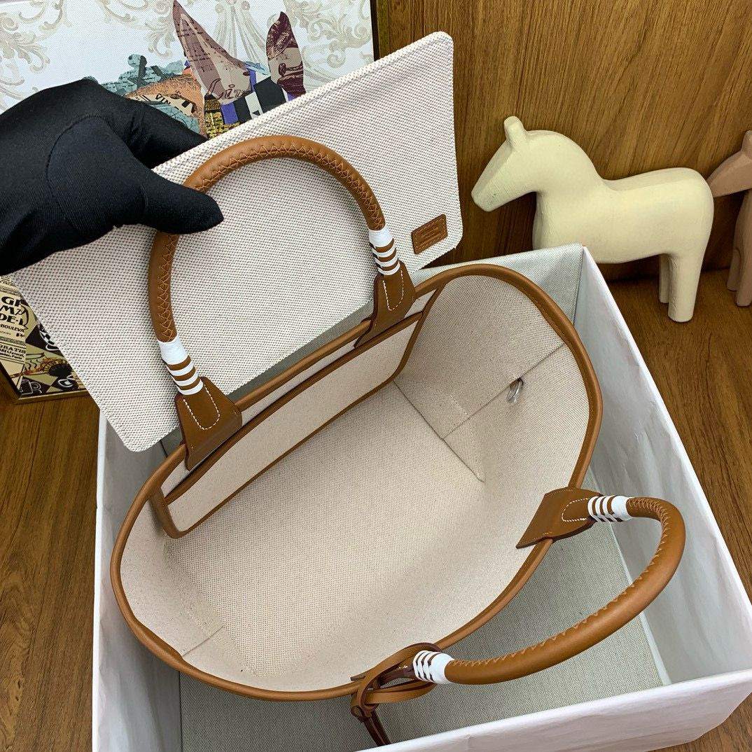 Hermes Steeple 25 Bag in H Plume Canvas with Clic Clac Panoplie Equestre - Image 7