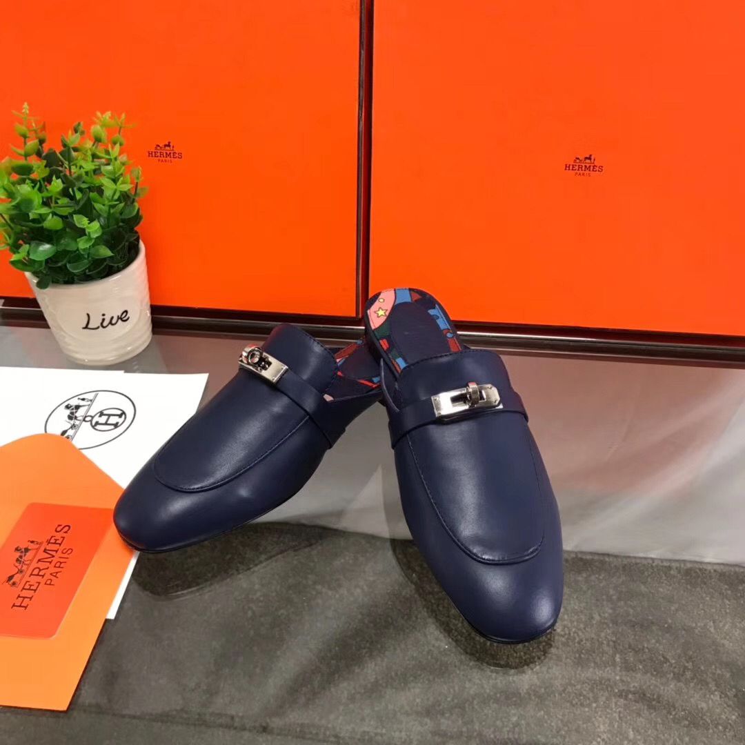 Hermes Oz Mules In Dark Blue Calfskin - Image 4