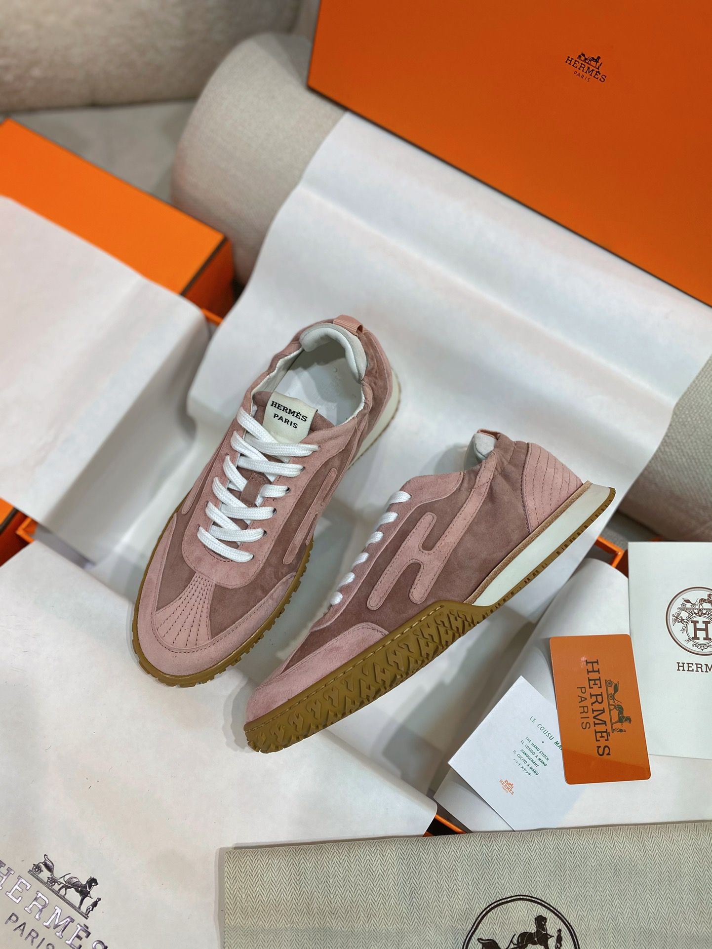 Hermes Women's Jet Sneakers in Cancan/Aquarelle Suede Leather - Image 4