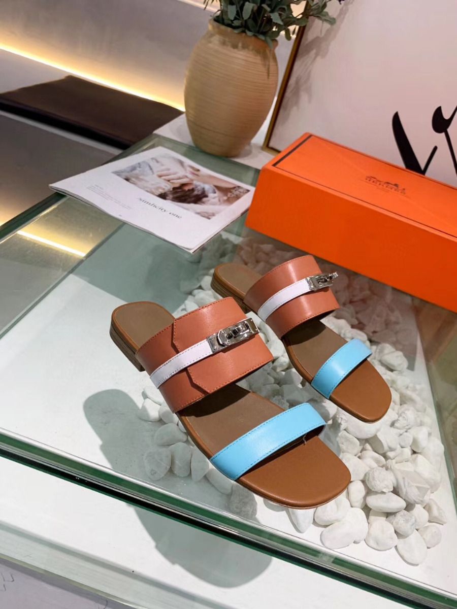 Hermes Avenue Sandals In Multicolour Calfskin - Image 3